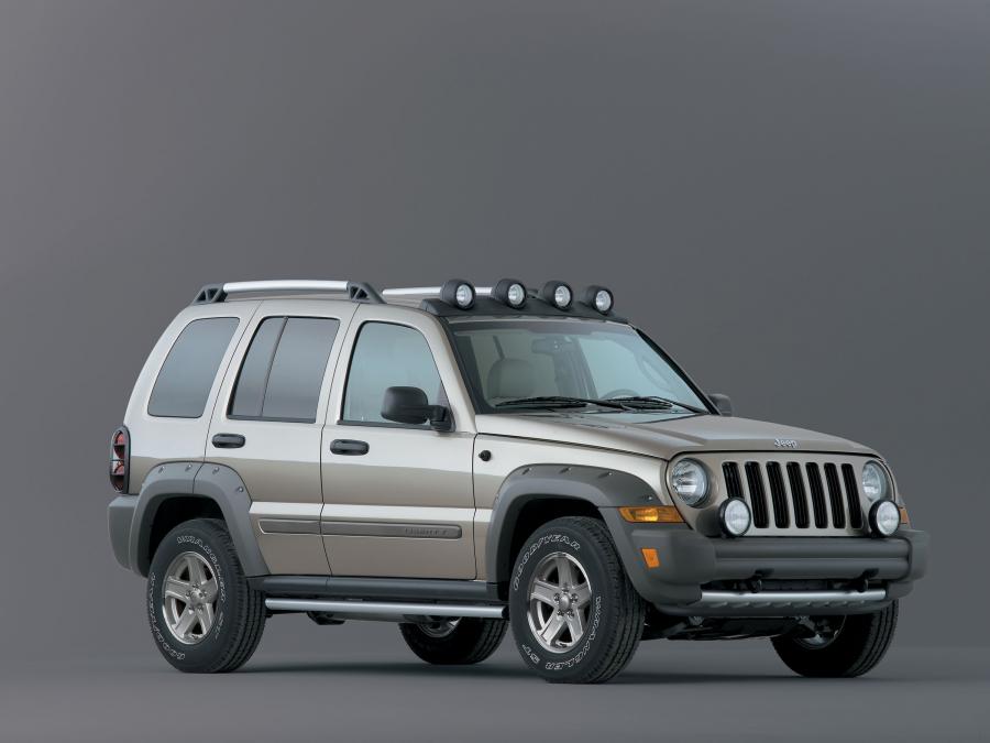  Jeep Liberty Renegade 2004 года  (фото 1 из 18)